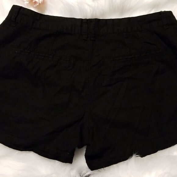 Maurice's Black linen shorts   - Picture 3 of 6